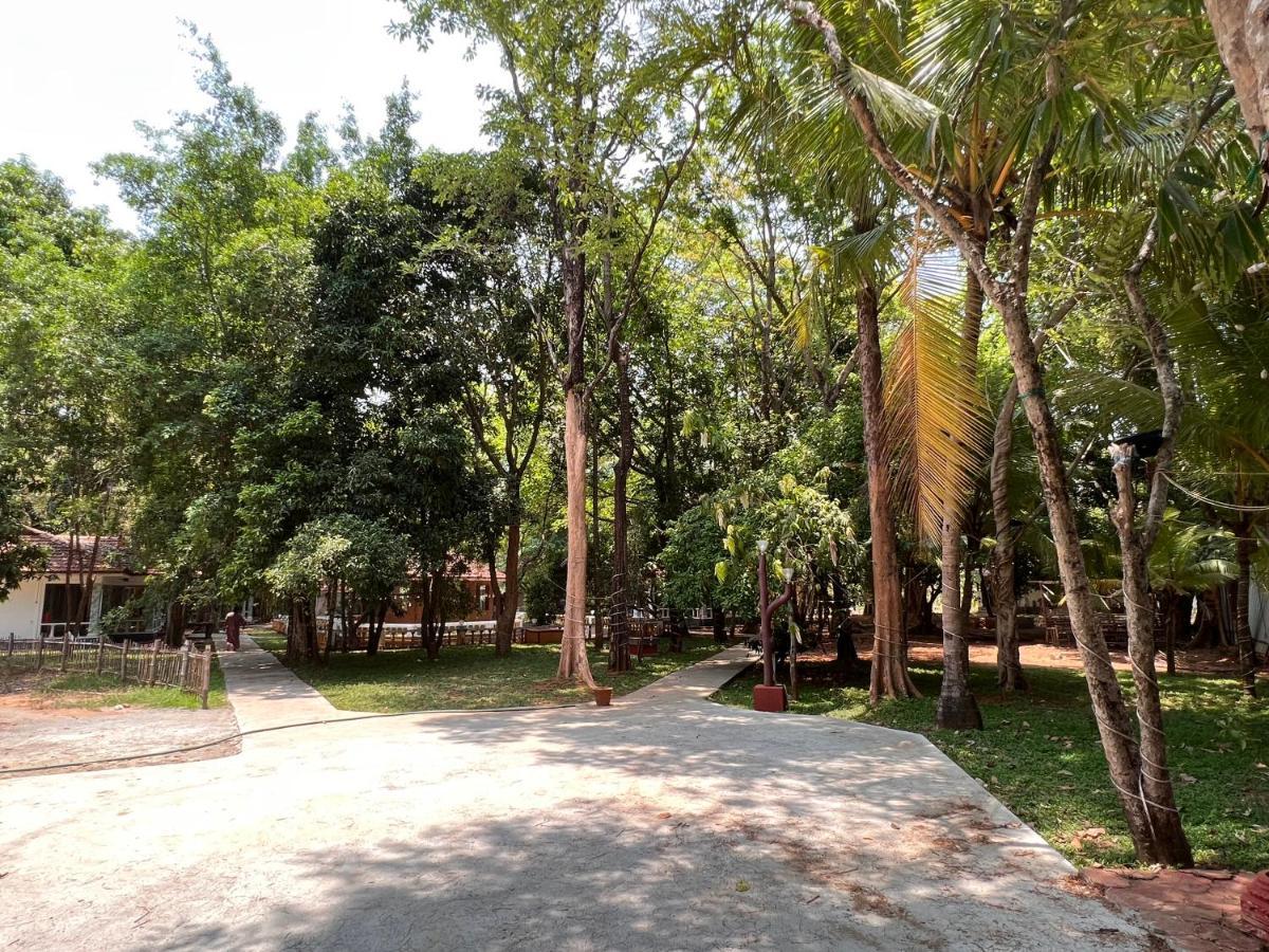 Surya Eco And Wedding Resort Thrissur Exterior foto