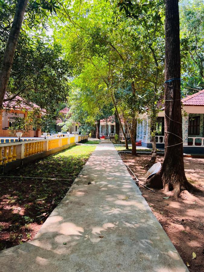 Surya Eco And Wedding Resort Thrissur Exterior foto